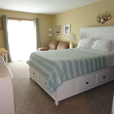 Jonathan'S On The Oceanfront Hampton Bagian luar foto